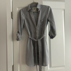 EUC Abercrombie and Fitch Striped Button-Up Shirt Dress in Blue and White